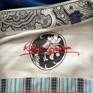 Robert Graham Size Med.